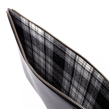 Load image into Gallery viewer, Rapport London X Johnsons Of Elgin Leather Portfolio Case In Black - DJ11