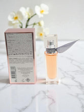 Load image into Gallery viewer, La Vie Est Belle By Lancome 0.5 oz/15ml Eau De Parfum For Women MSRP $65