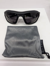 Load image into Gallery viewer, Wiley X Ozone Captivate Black Frame Grey Lens Polarized Sunglasses