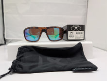 Load image into Gallery viewer, Wiley X Contend Captivate Polarized Green Mirror Lens Tortoise Frame Sunglasses