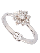 Load image into Gallery viewer, Gucci Flower 18kt White Gold & Diamond Ring YBC7962170010 MSRP $2,910
