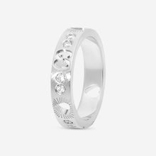 Load image into Gallery viewer, Gucci Icon 18K White Gold and Diamond Band Ring YBC662055001 MSRP $2,530