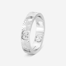 Load image into Gallery viewer, Gucci Icon 18K White Gold Band Ring YBC729458001 MSRP $1,600