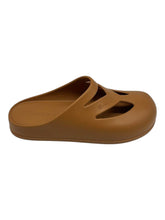 Load image into Gallery viewer, Bally Gimon 6304356 Women's Deserto Logo-Embossed Rubber Classic Clog MSRP $349