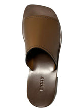 Load image into Gallery viewer, Bally Ofera 6225849 Ladies Cowboy Plain Leather Flat MSPR$595