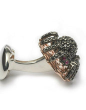 Load image into Gallery viewer, Deakin & Francis Sterling Silver Black Spinel Ruby Spider Cufflinks C1740X0001
