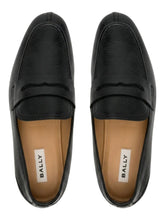 Load image into Gallery viewer, Bally Saix 6304688 Men's Black Deer Grained Penny Loafers MSRP $1100
