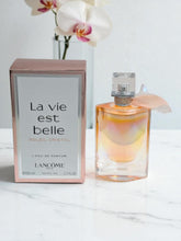Load image into Gallery viewer, La Vie Est Belle Soleil Cristal By Lancome 1.7oz/50ml Eau De Parfum For Women MSRP $100
