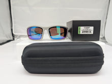 Load image into Gallery viewer, Wiley X Grid Captivate Grey Frame Green Mirror Polarized Sunglasses

