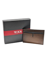 Load image into Gallery viewer, Tumi Nassau SLG Men's Slim Card Case Brown Leather Wallet MSRP $125
