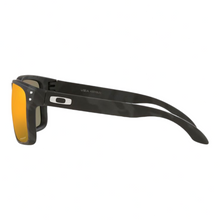 Load image into Gallery viewer, NEW OAKLEY Men&#39;s Holbrook 9417-29 Prizm Ruby Black Camo Sunglasses MSRP $167
