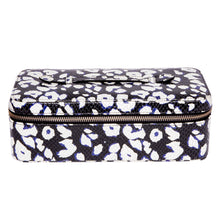 Load image into Gallery viewer, Rapport London Sloane Textured Leather Jewelry Case
