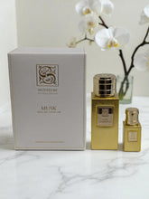 Load image into Gallery viewer, Musk Signature By Sillage d&#39;Orient Eau De Parfum Gift Set Unisex MSRP $220
