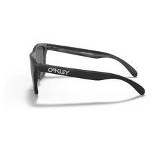 Load image into Gallery viewer, NEW OAKLEY Unisex Frogskins 9013-F7 Prizm Black Polarized Sunglasses MSRP $195

