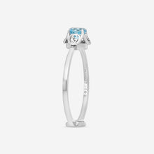 Load image into Gallery viewer, Gucci 18K White Gold Interlocking G &amp; Topaz Ring YBC662428004 MSRP $890
