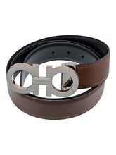 Load image into Gallery viewer, Salvatore Ferragamo 725452 Men's Reversible &amp; Adjustable Gancini Size 105 MSRP $550
