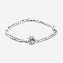 Load image into Gallery viewer, Gucci Lion Head 18K White Gold Aquamarine and Diamond Bracelet YBA627698001016 MSRP $6,580
