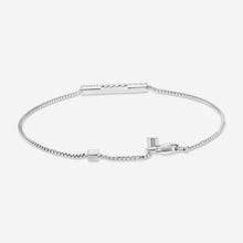 Load image into Gallery viewer, GUCCI Link to Love 18kt White Gold and Diamond Bracelet YBA662121001 MSRP $2,080
