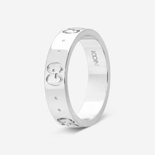 Load image into Gallery viewer, GUCCI Icon Thin Band 18kt White Gold Ring YBC073230002 MSRP $1,100

