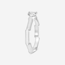 Load image into Gallery viewer, Gucci Link to Love 18K White Gold and Diamond Solitaire Ring YBC662457001 MSRP $3,470
