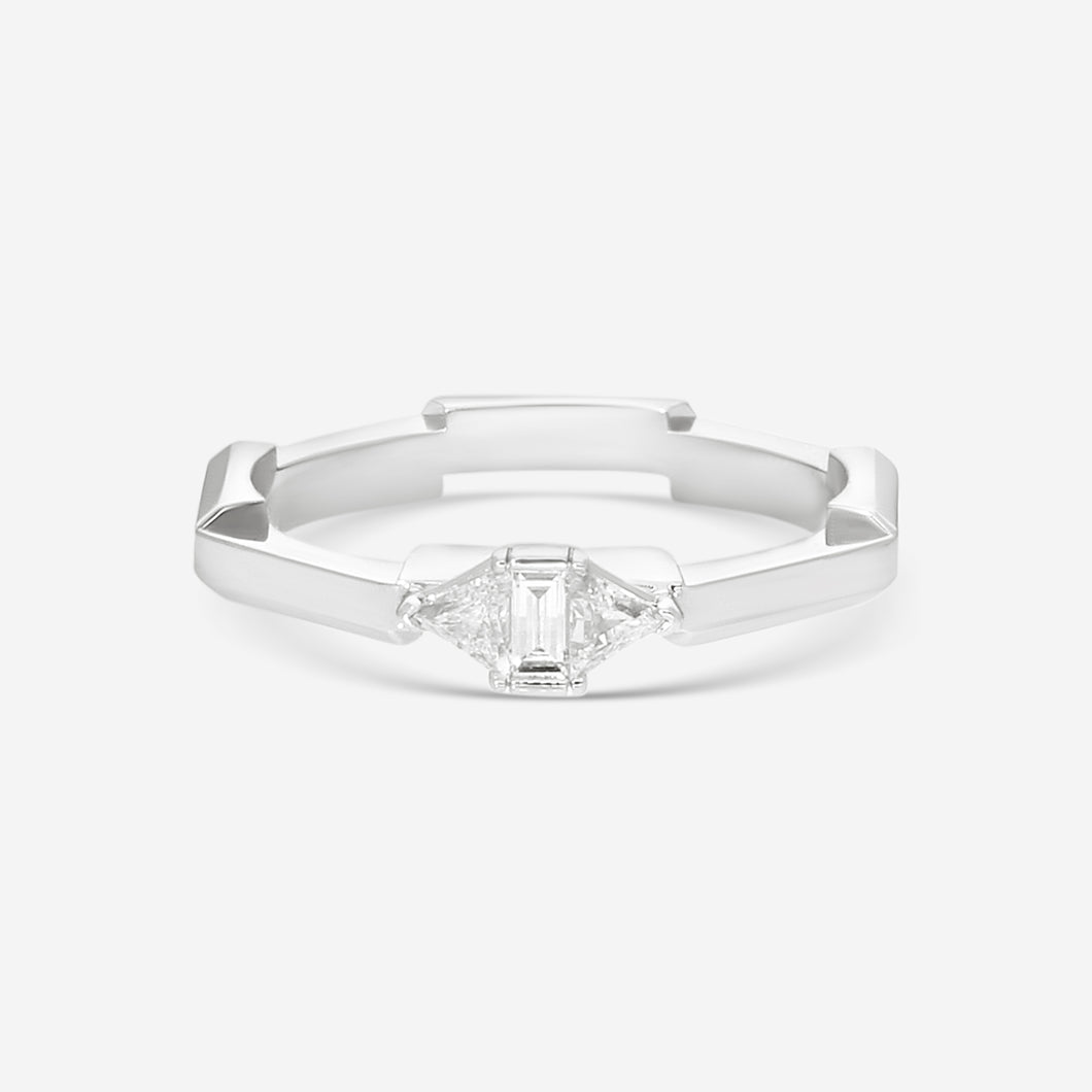 GUCCI Link to Love 18kt White Gold and Diamond Ring YBC744971002 MSRP $3,450
