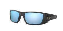 Load image into Gallery viewer, NEW OAKLEY Men&#39;s Fuel Cell 9096-D860 Black Frame Polarized Sunglasses MSRP $206
