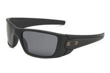 Load image into Gallery viewer, NEW OAKLEY Men&#39;s Fuel Cell 9096-0563 Black Frame Polarized Sunglasses MSRP $186
