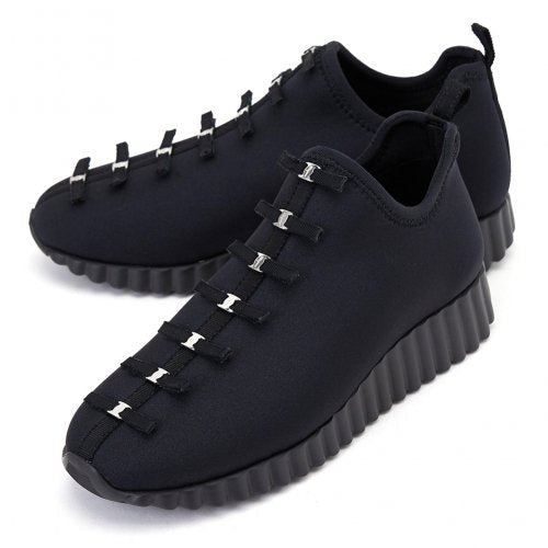 NEW SALVATORE FERRAGAMO Venus Women's 716847 Black Sneaker Size 7 C MSRP $820