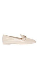 Load image into Gallery viewer, NEW SALVATORE FERRAGAMO Trifoglio Women&#39;s 727757 Bone Shoe Size 7 D MSRP $650
