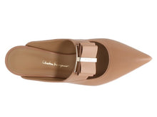 Load image into Gallery viewer, NEW SALVATORE FERRAGAMO Zelda Women&#39;s 724998 Blush Mule Size 5.5 D MSRP $865
