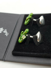 Load image into Gallery viewer, DEAKIN &amp; FRANCIS Sterling Silver Green Snake Cufflinks C1493X1311 MSRP $500
