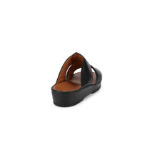 Load image into Gallery viewer, NEW Bally Hakman Men&#39;s 6211912 Black Grained Leather Sandals US 9 MSRP $625
