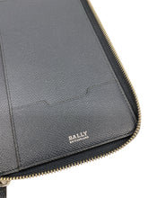 Load image into Gallery viewer, NEW Bally Magus Men&#39;s 6219900 Navy Leather Clutch Wallet MSRP $695
