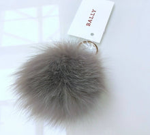 Load image into Gallery viewer, NEW Bally Fury Women&#39;s 6225143 Snuf Gray Fox Fur Key Holder MSRP $125
