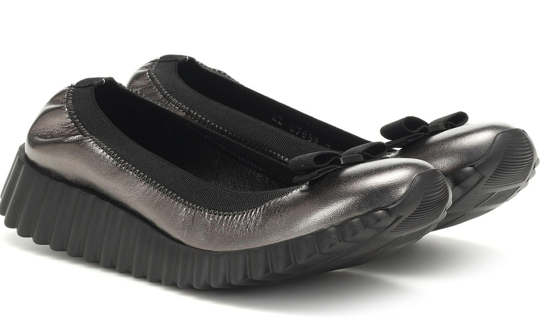 NEW SALVATORE FERRAGAMO Dolly Women's 717181 Black Shoe Size 6 C MSRP $495