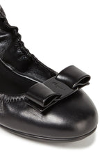 Load image into Gallery viewer, SALVATORE FERRAGAMO Lizinka Women&#39;s 725903 Black Ballet Flats Size 5 D MSRP $430
