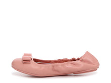 Load image into Gallery viewer, SALVATORE FERRAGAMO Lizinka Women&#39;s 725907 Desert Rose Ballet Flats Size 7 D MSRP $430
