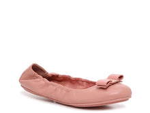 Load image into Gallery viewer, SALVATORE FERRAGAMO Lizinka Women&#39;s 725907 Desert Rose Ballet Flats Size 7 D MSRP $430

