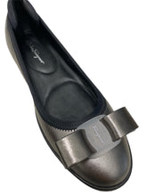 Load image into Gallery viewer, SALVATORE FERRAGAMO Savina Women&#39;s 726922 Antracite Ballet Flats Size 6.5 C MSRP $530
