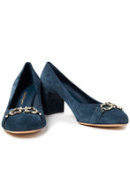 Load image into Gallery viewer, NEW SALVATORE FERRAGAMO Garda Women&#39;s 725434 Blue Pumps Size 5 D MSRP $770
