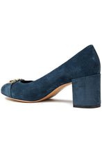 Load image into Gallery viewer, NEW SALVATORE FERRAGAMO Garda Women&#39;s 725434 Blue Pumps Size 5 D MSRP $770
