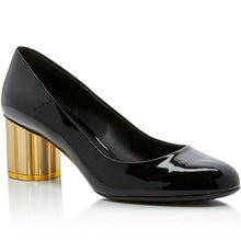 Load image into Gallery viewer, SALVATORE FERRAGAMO Lucca Women&#39;s 672733 Black Patent Pumps Size 5 C MSRP $595
