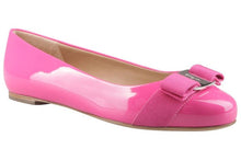 Load image into Gallery viewer, NEW SALVATORE FERRAGAMO Varina Women&#39;s 627560 Pink Flats Size 6 C MSRP $695
