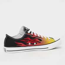 Load image into Gallery viewer, Converse Chuck Taylor All Star OX Unisex Black Low Textile Sneakers 3.5 M/5.5 W
