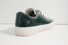 Load image into Gallery viewer, Converse Chuck Taylor All Star OX Unisex Deep Emerald Leather Sneakers 5 M/7 W
