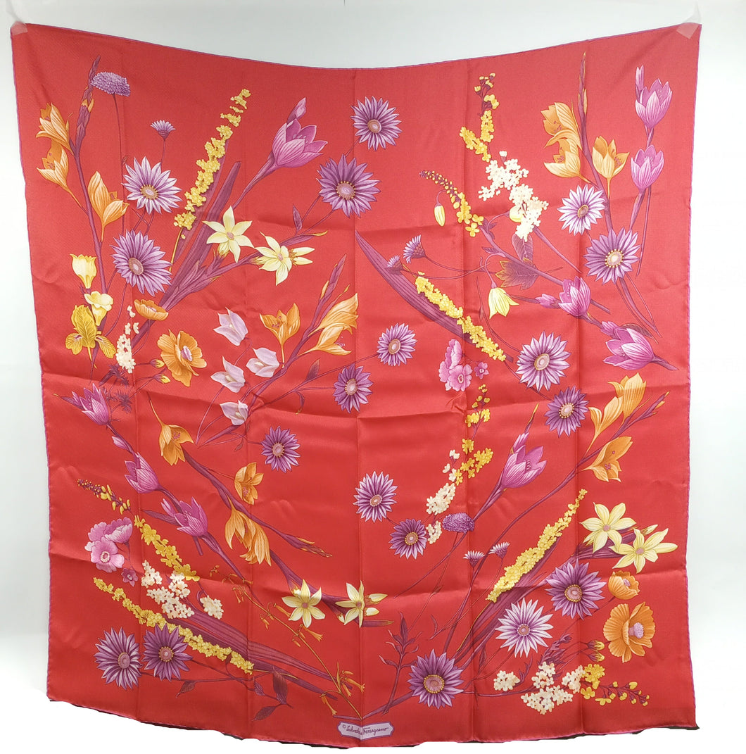 NEW SALVATORE FERRAGAMO Women's 615533 Print Silk Scarf MSRP $435