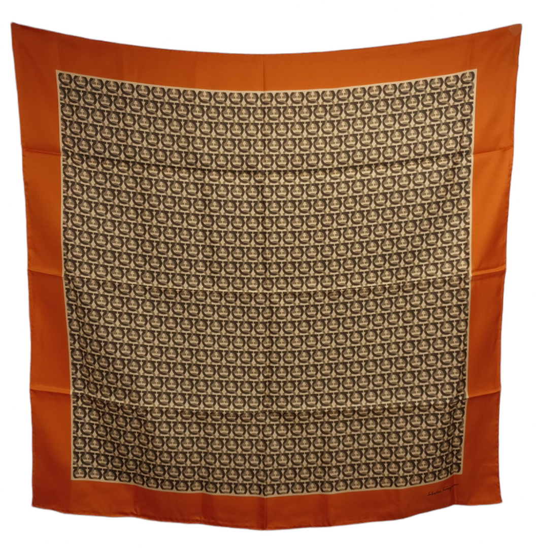 NEW SALVATORE FERRAGAMO Women's 726130 Print Silk Scarf MSRP $435