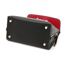 Load image into Gallery viewer, NEW SALVATORE FERRAGAMO Jet Set Women&#39;s 685065 Black Bag Medium MSRP $1795
