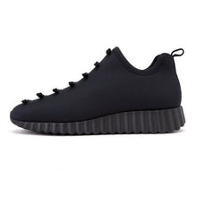 Load image into Gallery viewer, NEW SALVATORE FERRAGAMO Venus Women&#39;s 716847 Black Sneaker Size 6.5 C MSRP $820

