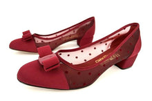 Load image into Gallery viewer, NEW SALVATORE FERRAGAMO Vara Dots Women&#39;s 724111 Red Pumps Size 6 D MSRP $660
